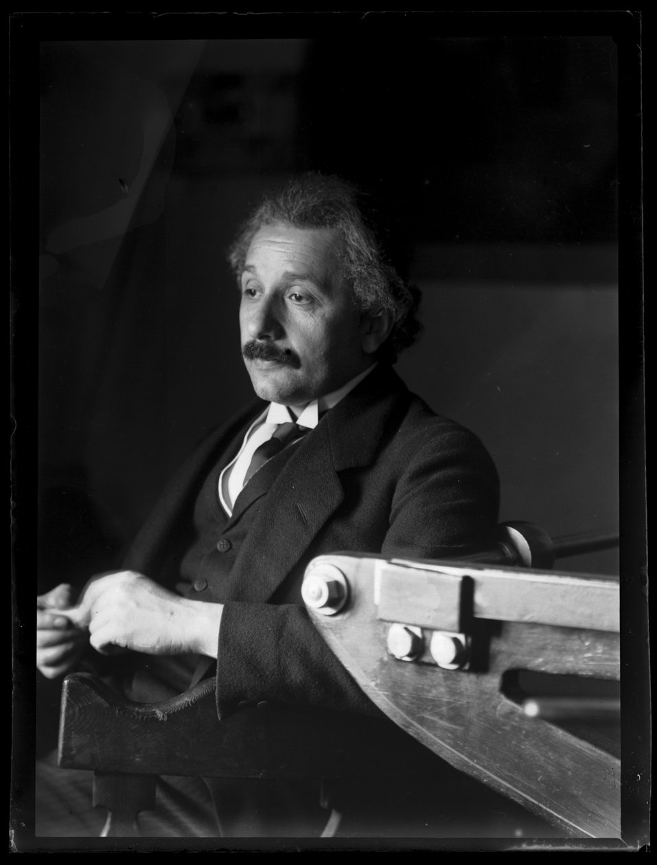 Kuva Albert Einsteinista (1879-1955) tekijältä Ferdinand Schmutzer