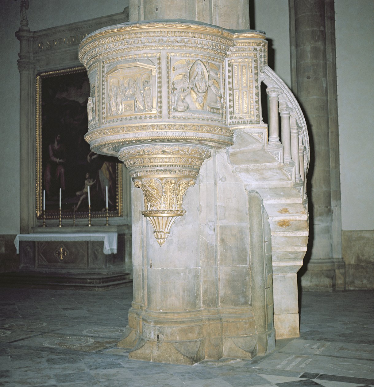 Saarnatuoli, 1400-luku (marmori ja kullattu) tekijältä Filippo Brunelleschi