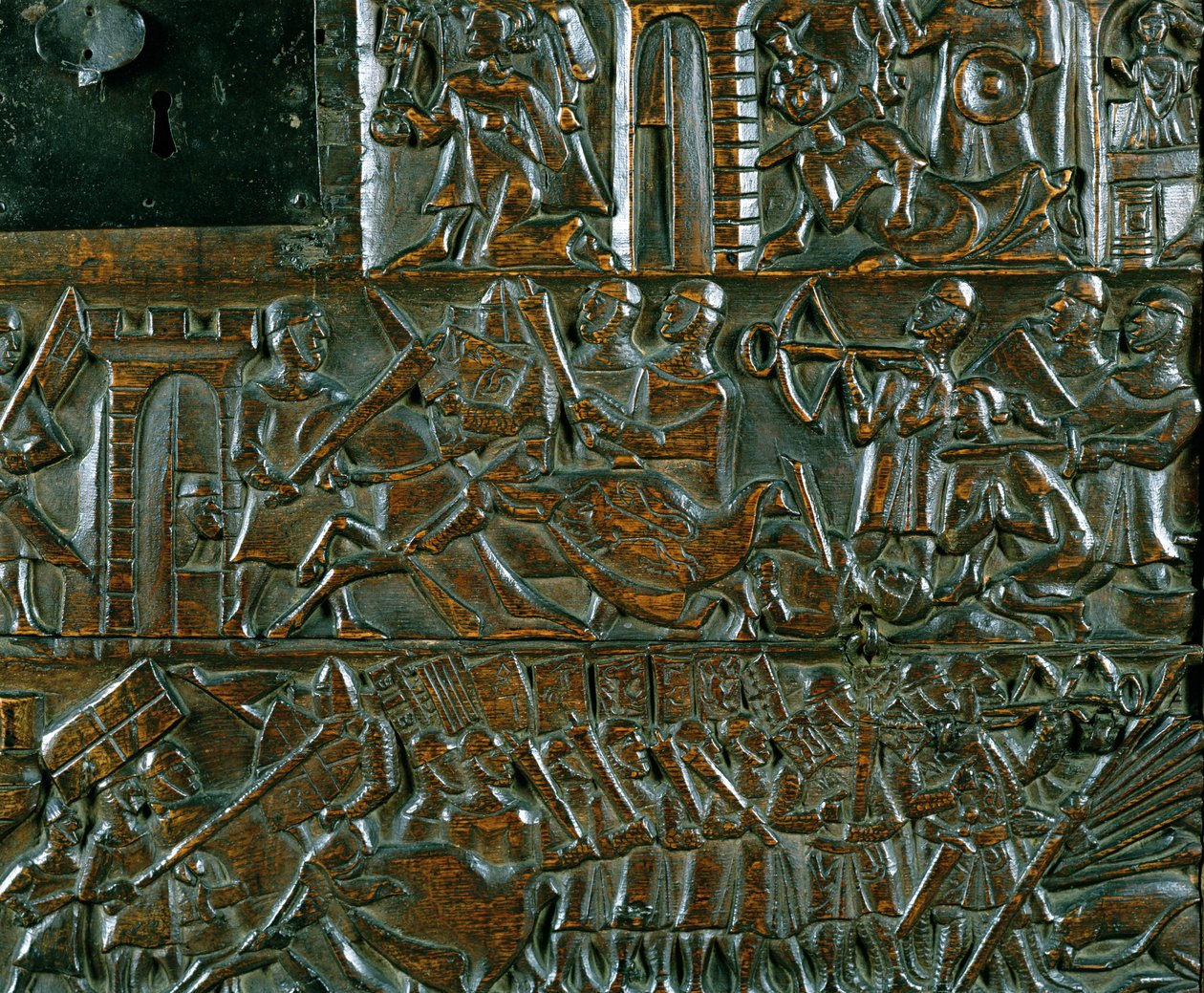Courtrai Chest, joka kuvaa kahta kohtausta Golden Spurs -taistelusta, joka käytiin Courtraissa vuonna 1302 (puu) (yksityiskohta) tekijältä Flemish School