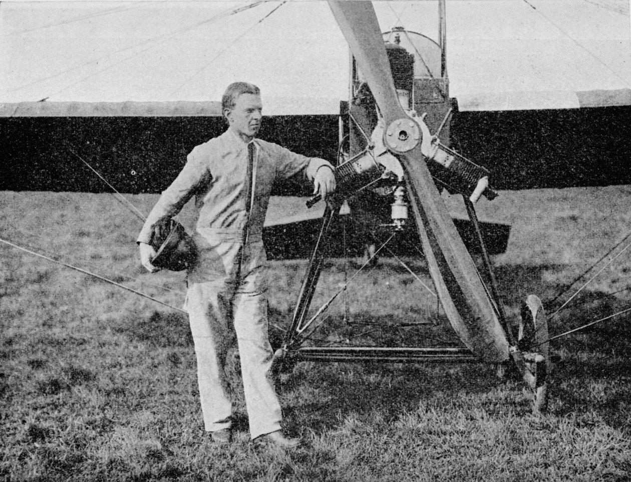 London-Paris Air Race: voittaja, herra WL Brock, amerikkalainen kilpa-lentäjä, 1914, 1934 tekijältä Flight Photo