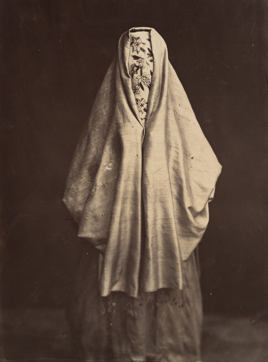 Turkkilainen nainen kaupunkipuvussa, 1870-luku. tekijältä Félix Bonfils