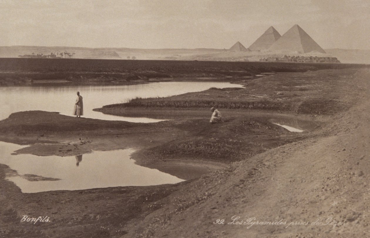 Gizan pyramidit, noin 1900 (kuva). tekijältä Félix Bonfils