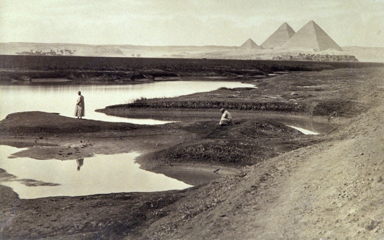 Gizan pyramidit, noin 1880 (s/w-kuva). tekijältä Félix Bonfils