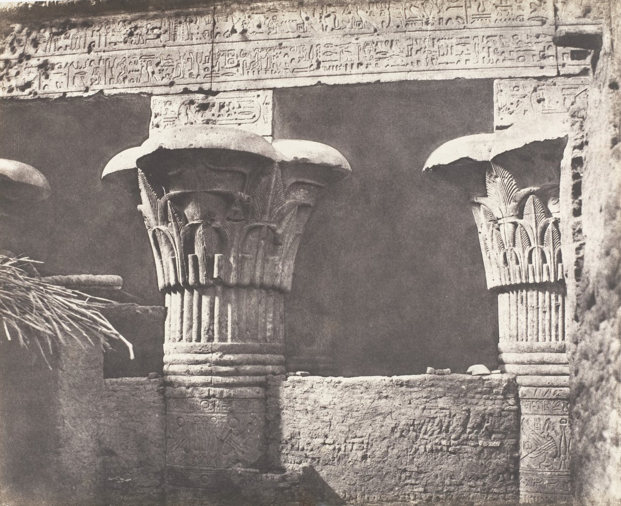 Esneh Latopolis, Construction Ensablée - Architrave, Futs, et Chapit..., 1851-52, imprès 1853-54. finlandès tekijältä Félix Teynard
