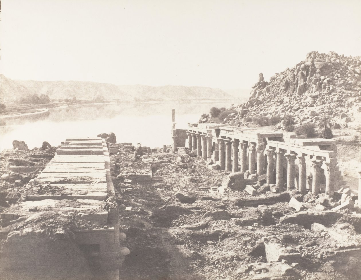 Fileh Philæin saari, Yleinen näkymä kohdasta I, On The Platform..., 1851-52, painettu 1853-54. tekijältä Félix Teynard