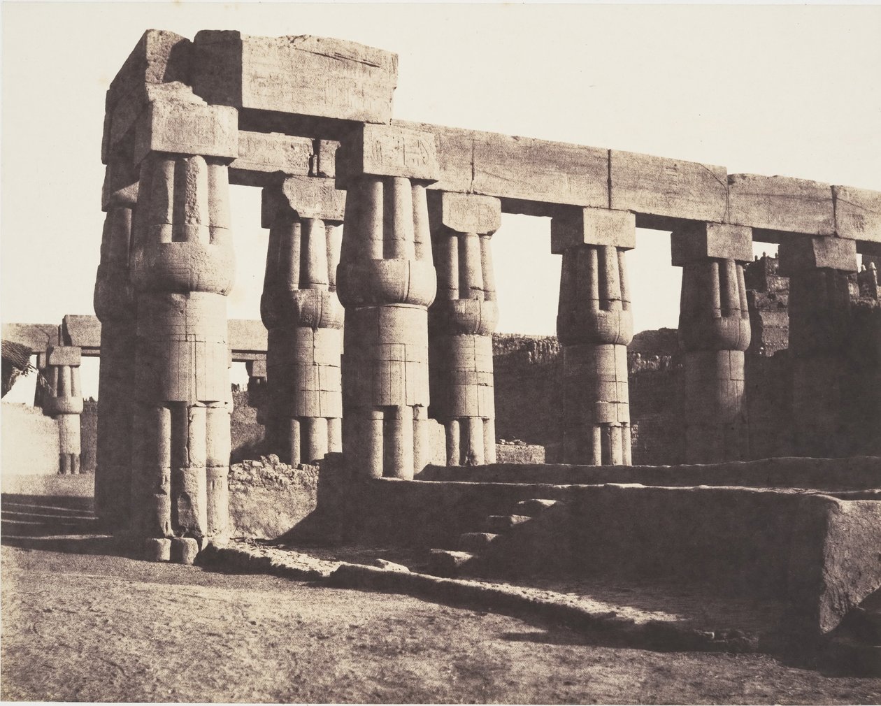 Louksor Thebes, Myöhempi rakentaminen - Galleriat - Parallels, 1851-52. tekijältä Félix Teynard