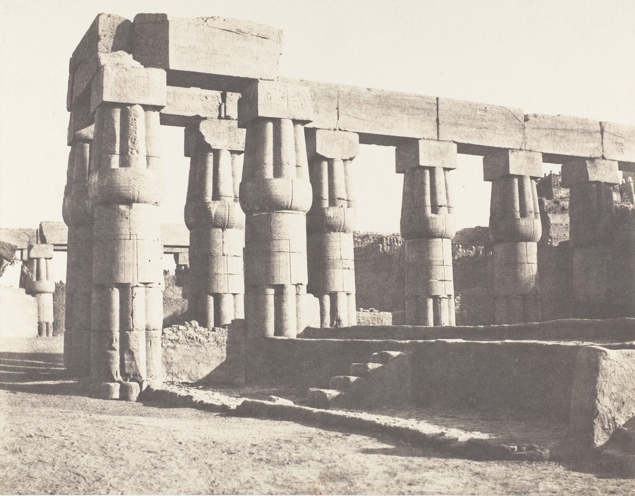 Louksor Thebes, Myöhempi rakentaminen - Parallel Galleries, 1851-52, painettu 1853-54. tekijältä Félix Teynard