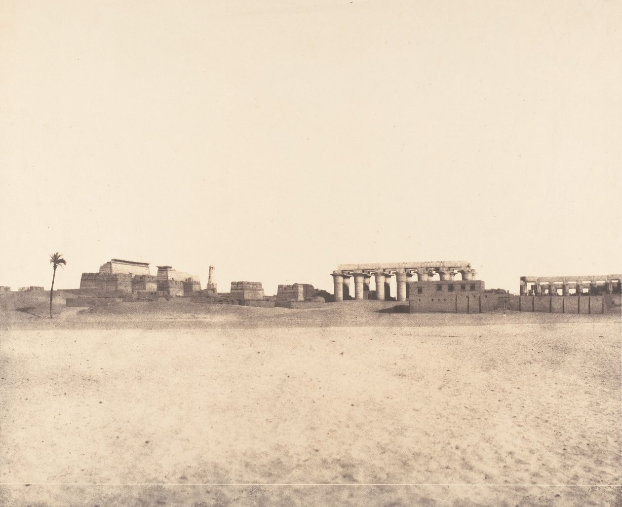 Louksor Thebes, yleinen näkymä raunioista, 1851-52. tekijältä Félix Teynard