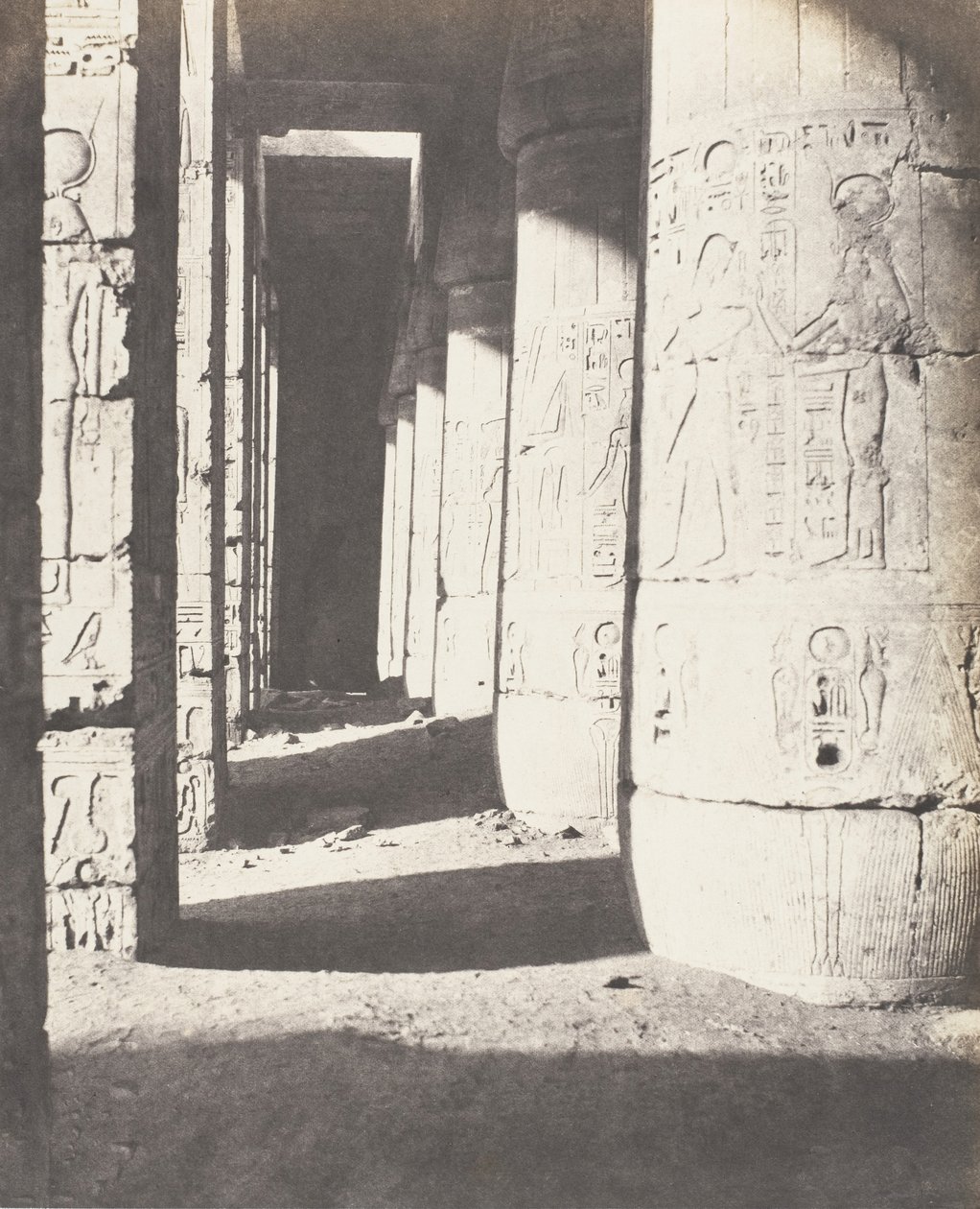 Medinet-Abou Thebes, Rakennukset Posteriors - Toinen tuomioistuin - Ga..., 1851-52, painettu 1853-54. tekijältä Félix Teynard