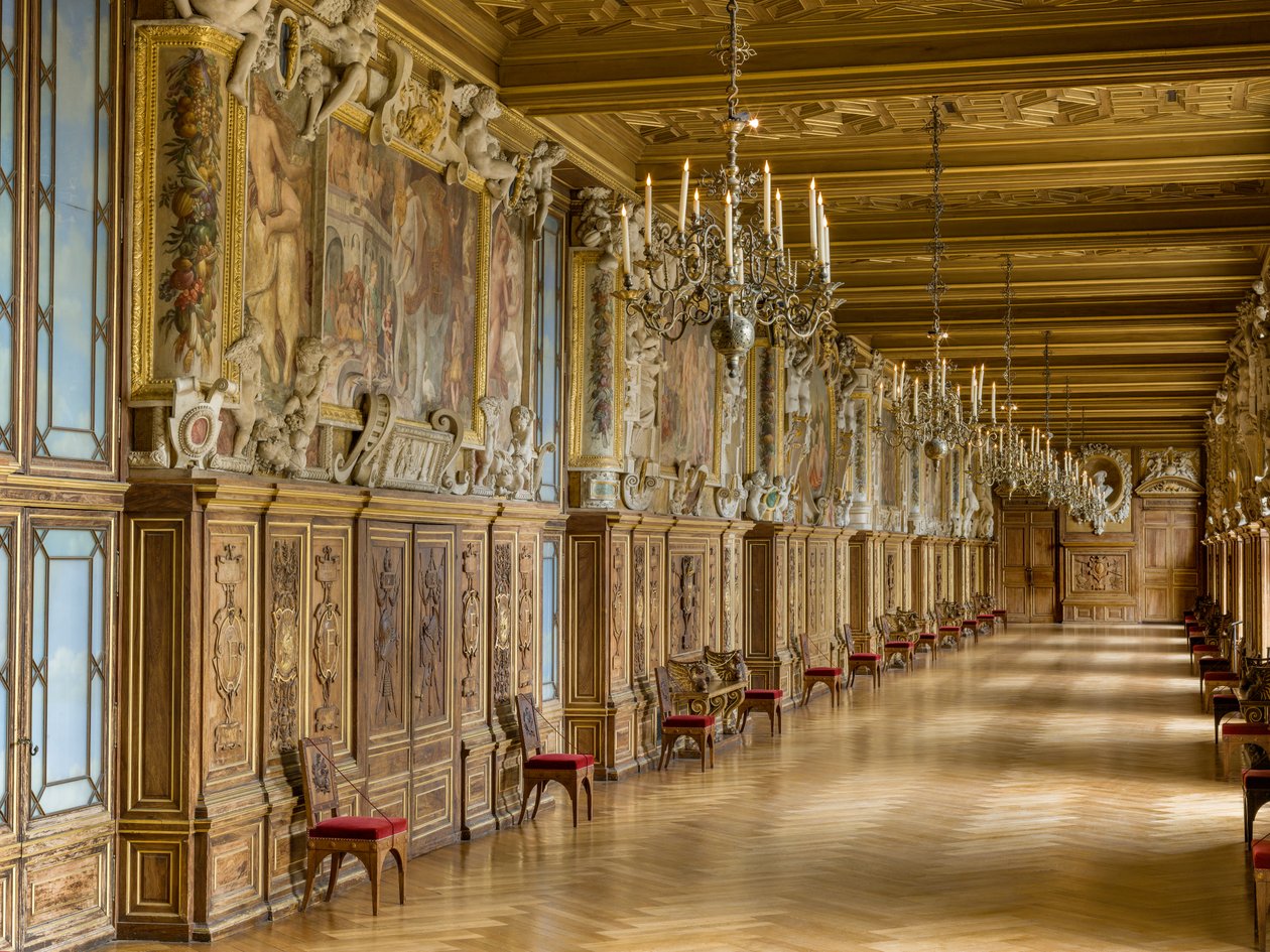 Yleiskatsaus Francois 1er galleriaan (kuva) tekijältä Fontainebleau School