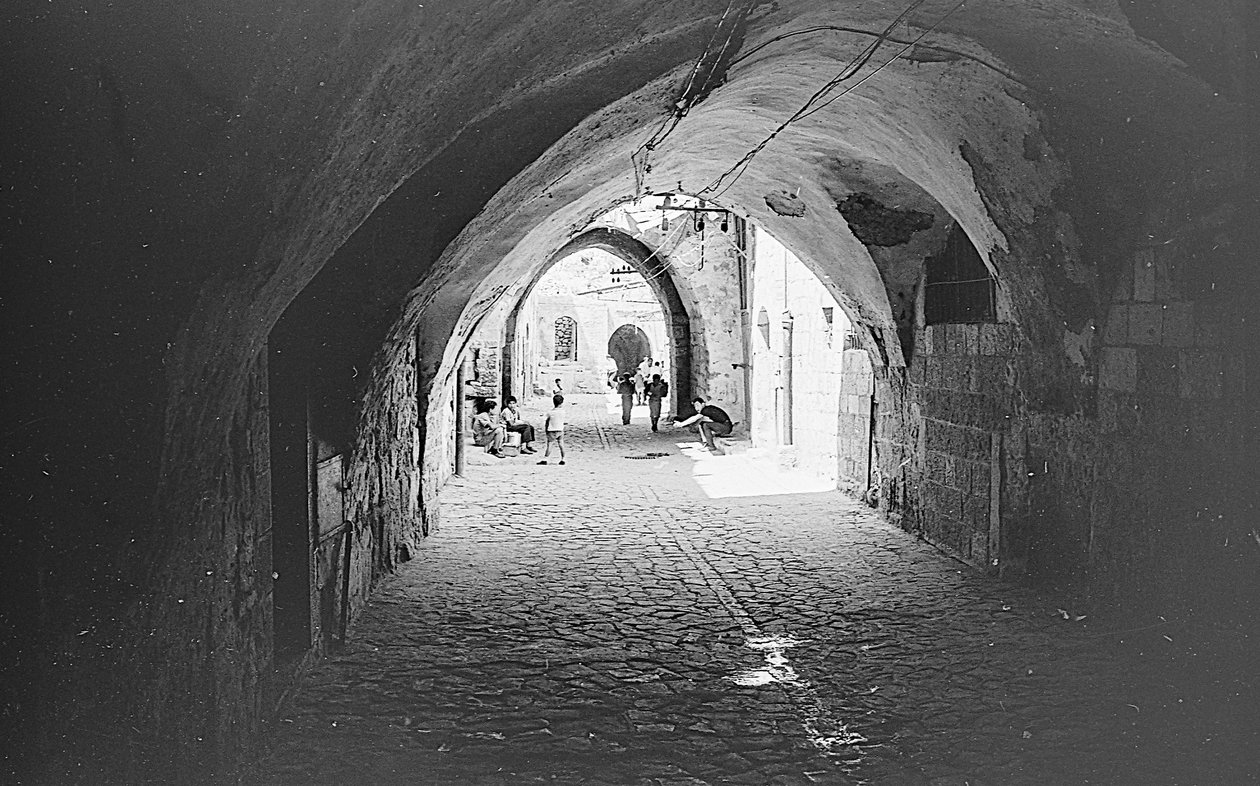 Tie Jerusalemin vanhankaupungin soukissa tekijältä Fosco Maraini