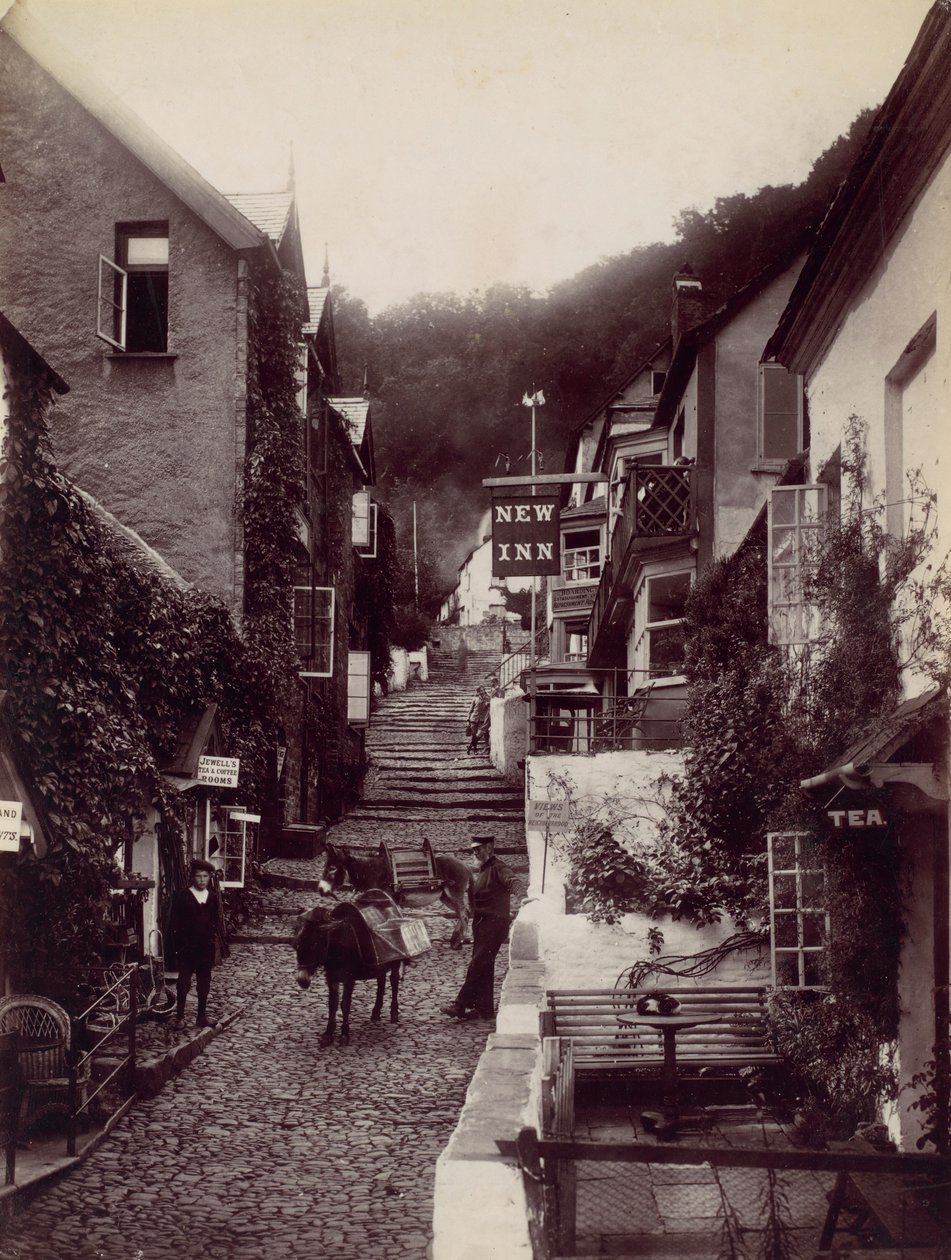 Clovelly, The New Inn and Street, 1870-luku. tekijältä Francis Bedford