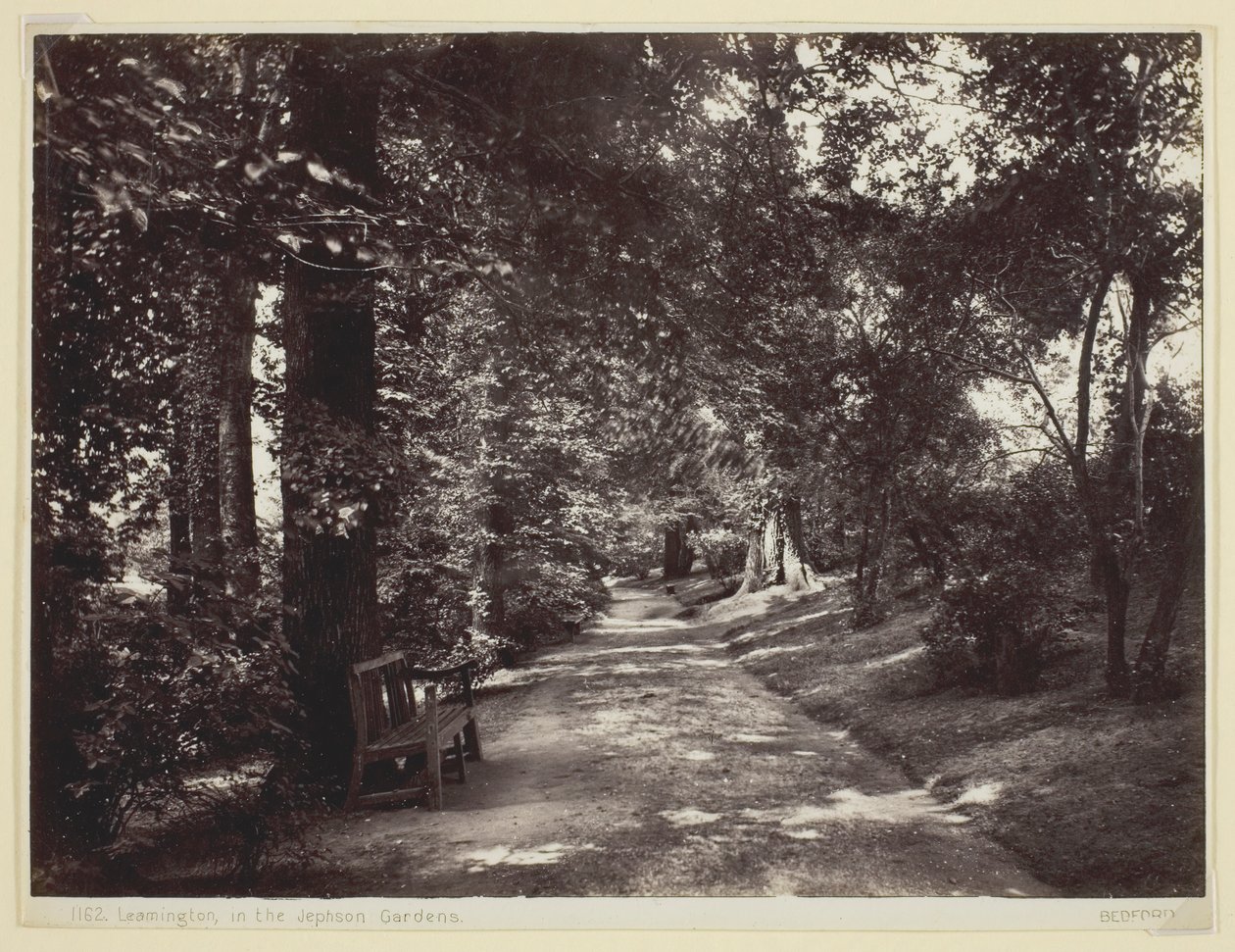 Leamington, Jephson Gardens, 186094. tekijältä Francis Bedford