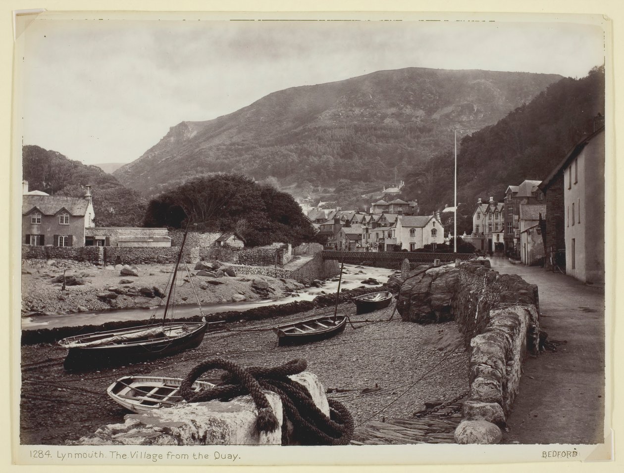 Lynmouth, The Village from the Quay, 186094. tekijältä Francis Bedford