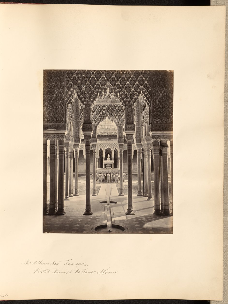 Alhambra, Granada, näkymä Leijonapihalle tekijältä Francis Frith