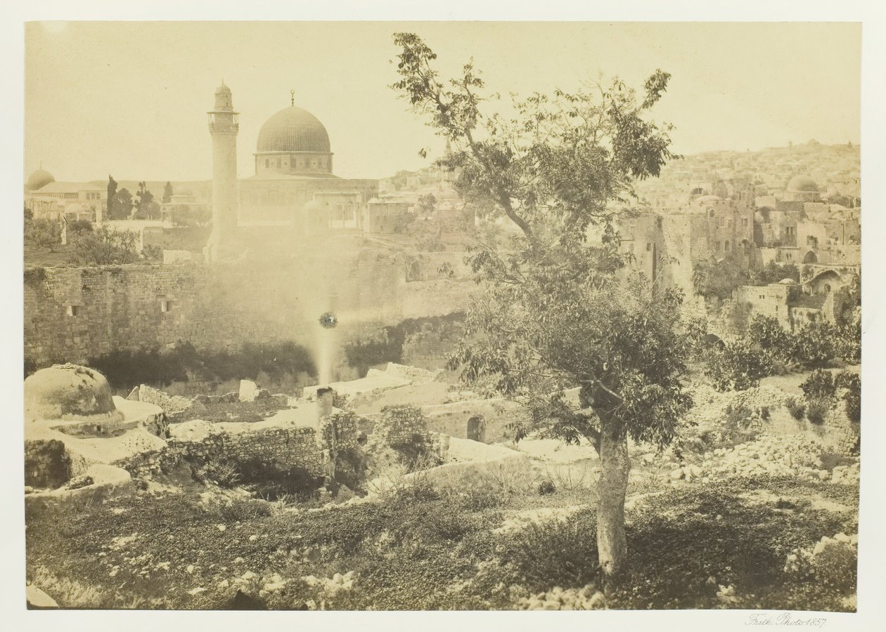Omarin moskeija, Jerusalem, 1857. tekijältä Francis Frith