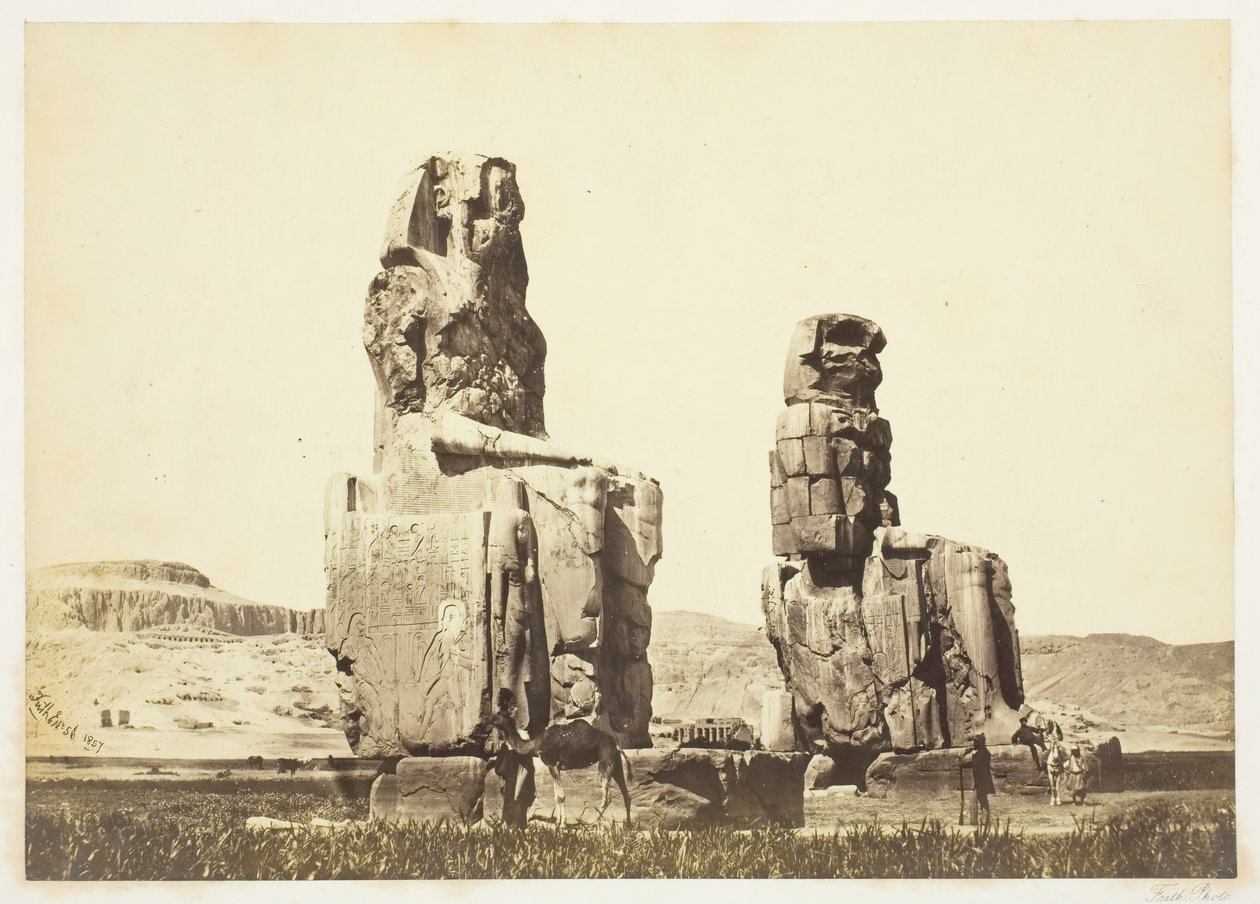 Memnonin patsaat, 1857, painettu 1862. tekijältä Francis Frith