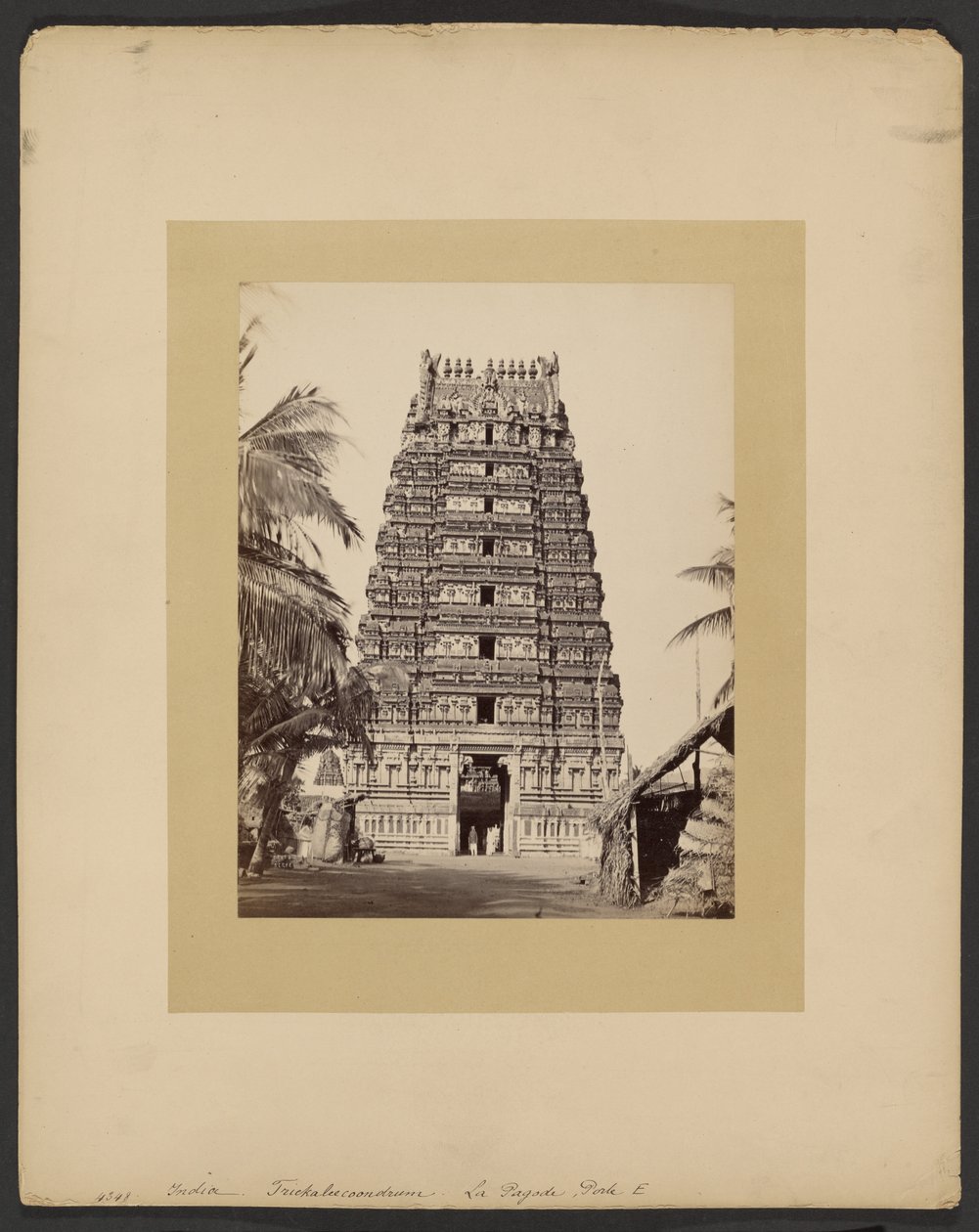 Trickaleecoondrum, La Pagoda, Porte E tekijältä Francis Frith