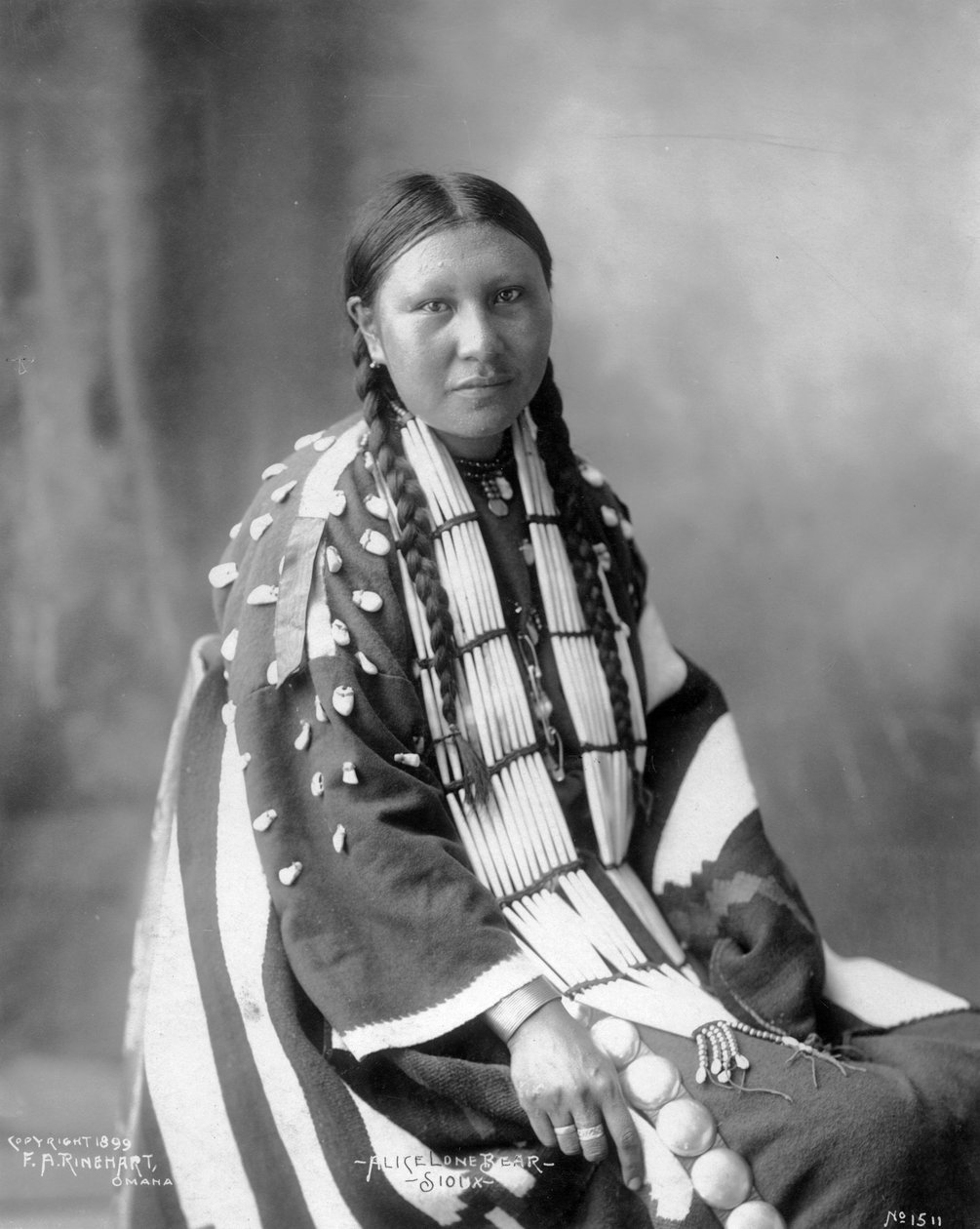 Alice Lone Bear, Sioux, 1898 tekijältä Frank Albert Rinehart