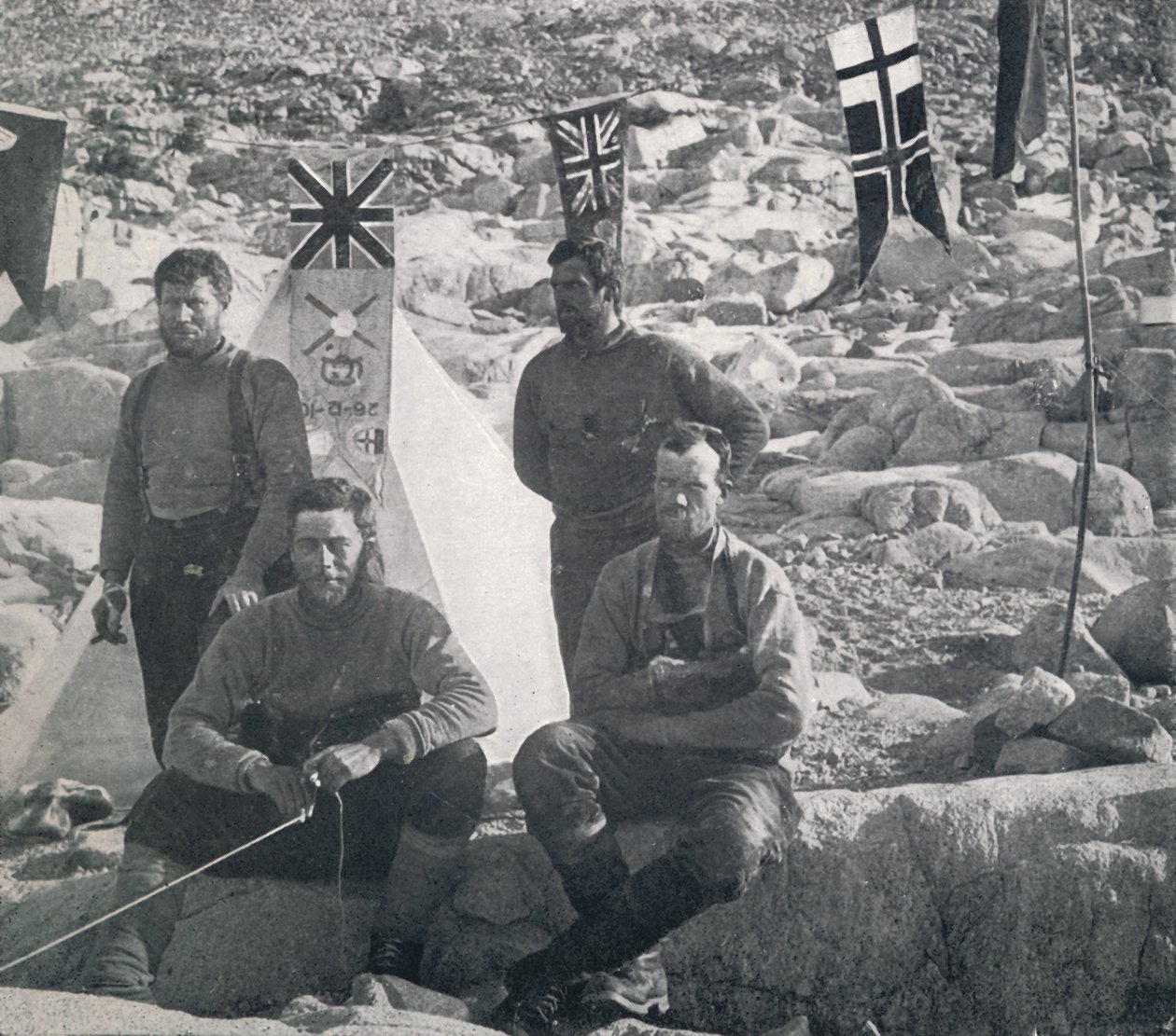 Toinen länsimainen juhla Cape Geologyssa joulupäivänä 1911, 1913. tekijältä Frank Debenham