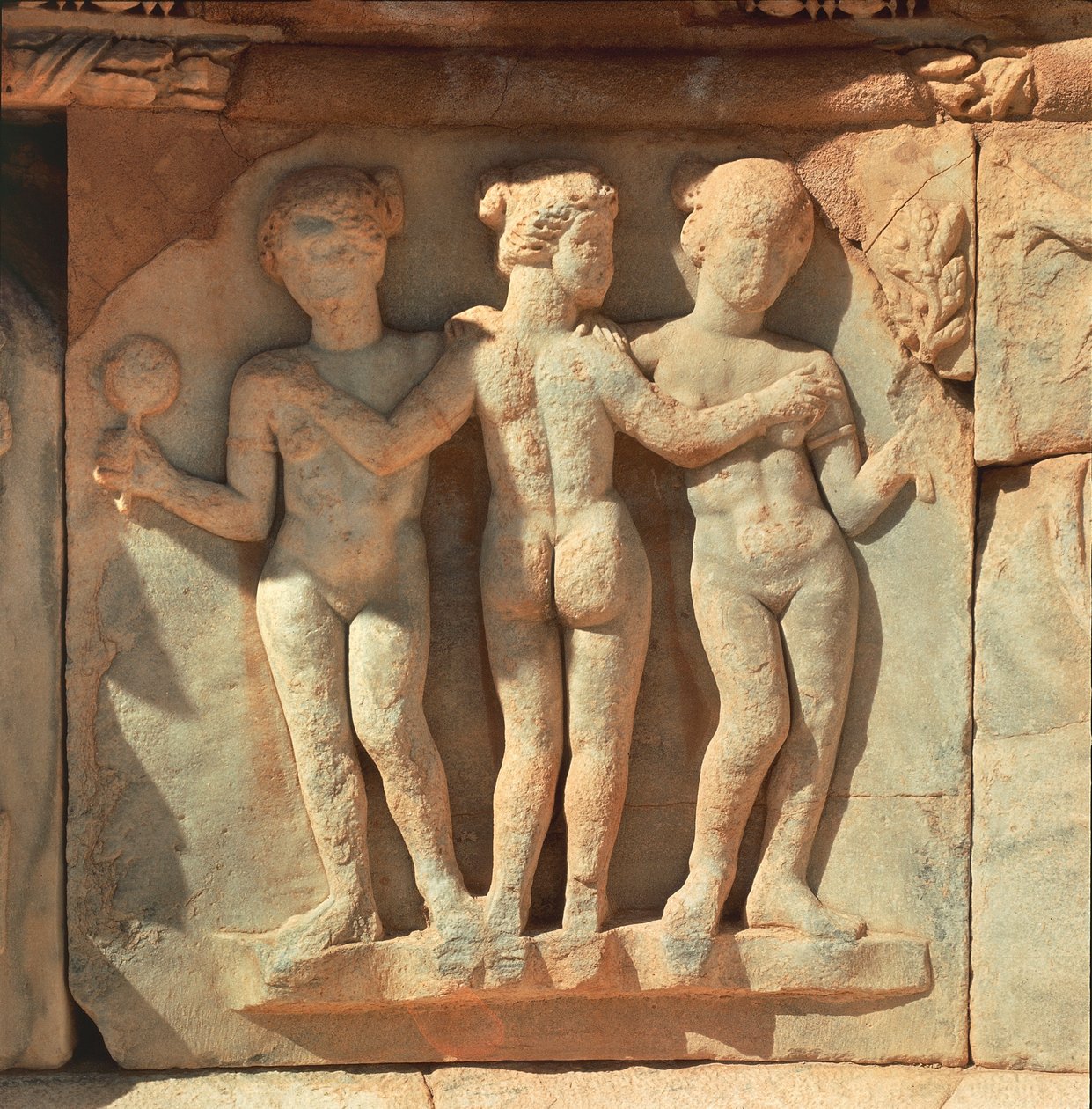 Libya, Historiallinen Tripolitania, Muinainen Sabratha, Teatteri, Yksityiskohta helpotuksesta tekijältä Painter Darius