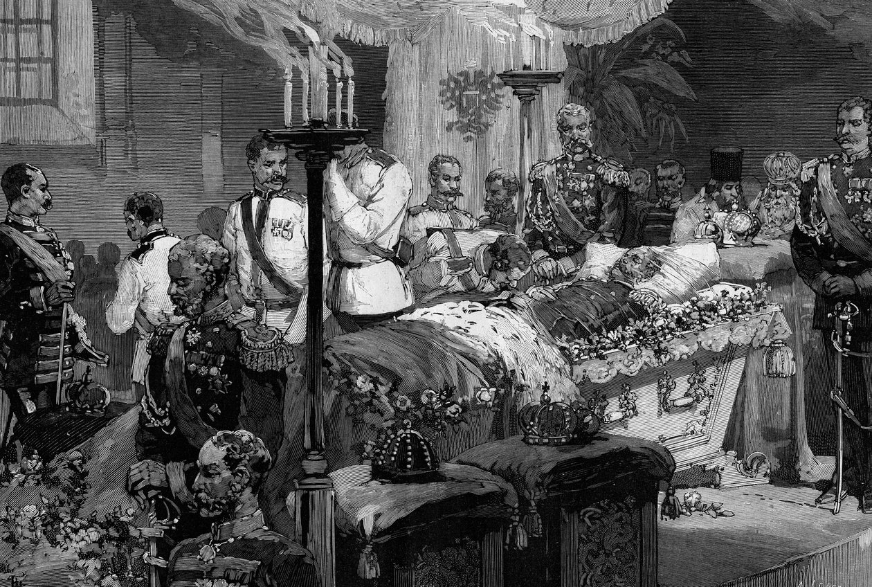 Aleksanteri II:n (1818-1881) taistelulaivarykmentin sotilaat suutelemassa edesmenneen tsaarin kättä Pietarin Pietarin ja Paavalin katedraalissa (Pietari) tekijältä Frederic de Haenen
