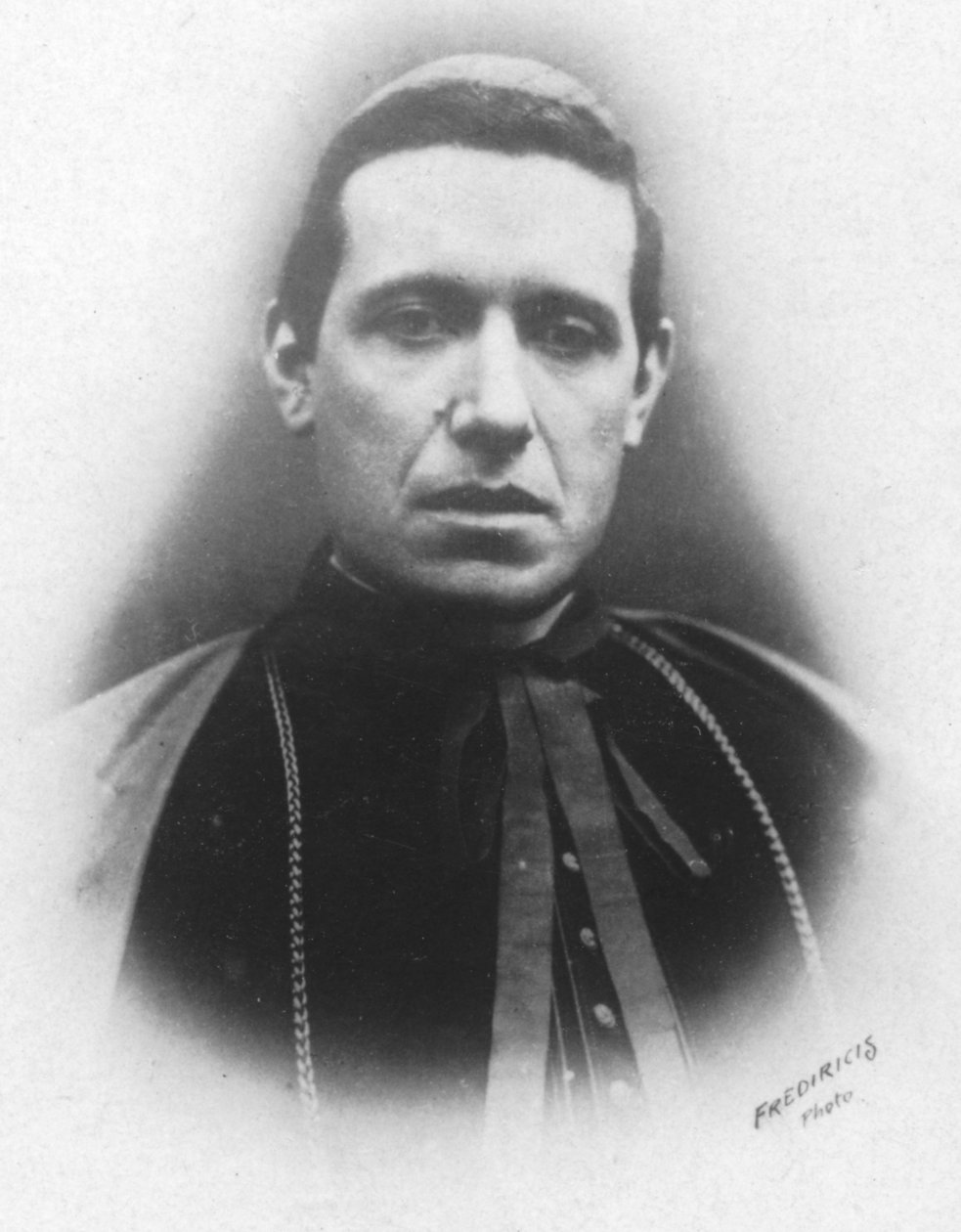 "Cardinal Rampolla", s. 1893 tekijältä Frediricis