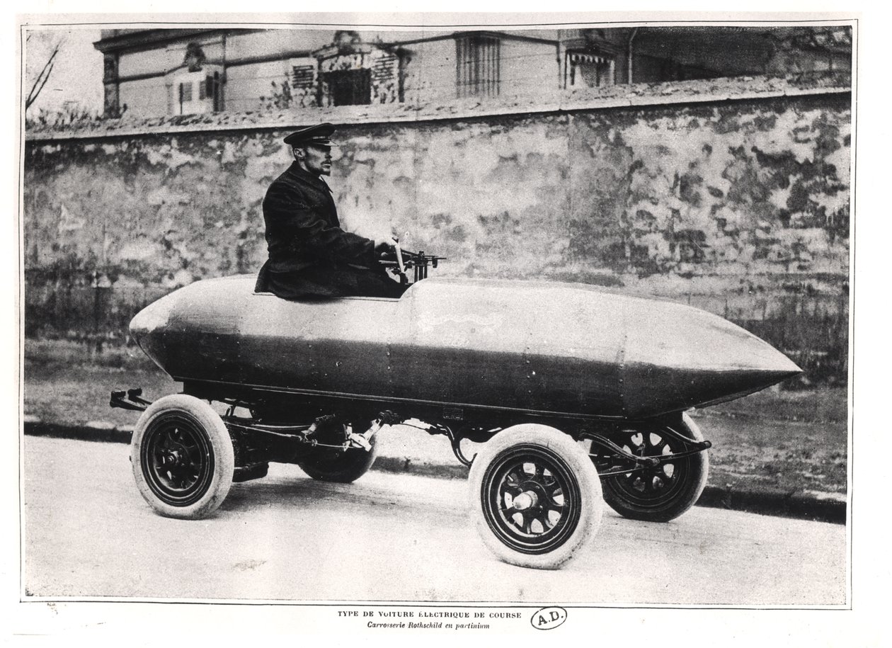 Sähkökäyttöinen kilpa-auto Jenatzy La Jamais Contente, n.1900 tekijältä French Photographer