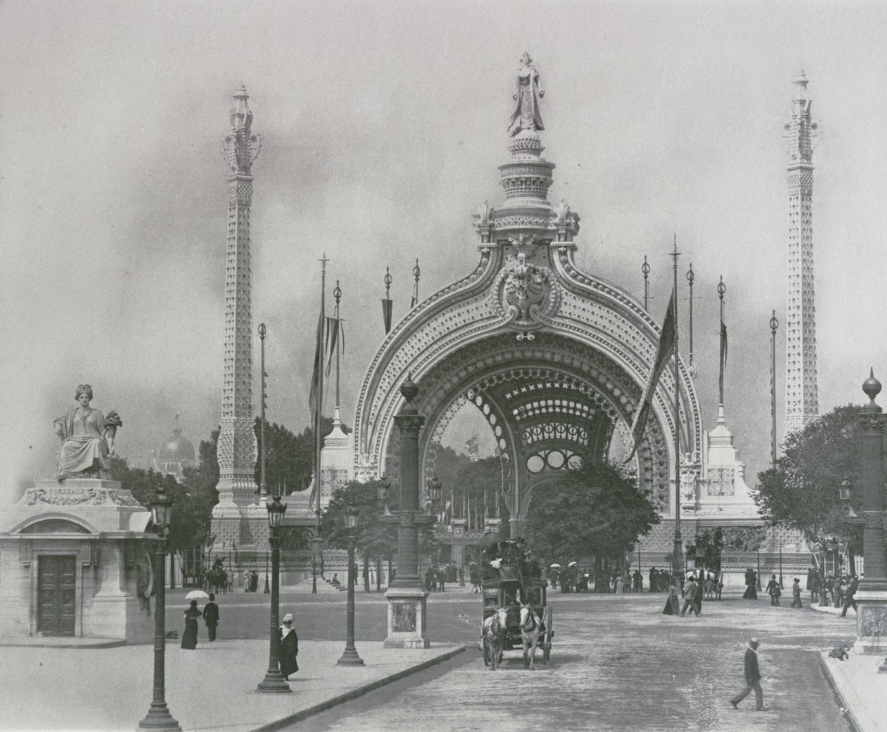 Pääsisäänkäynti - Pariisin maailmannäyttely, 1900 tekijältä French Photographer