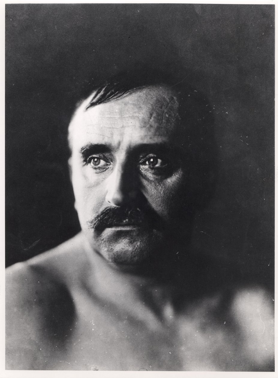 Paul Claudel (1868-1955) tekijältä French Photographer