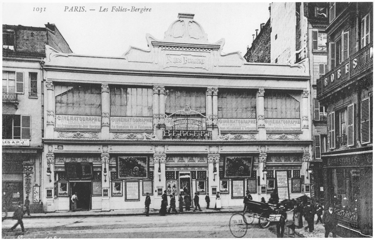 Postikortti, joka kuvaa Folies Bergereä, rue Richer, Pariisi, n. 1900 tekijältä French Photographer