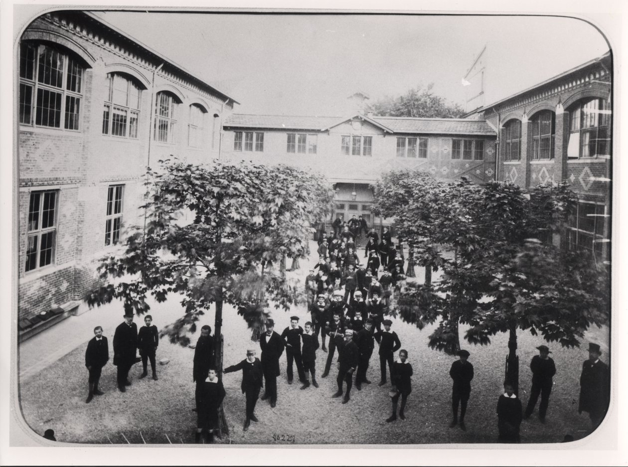 Koulu Alsacessa, 1883-89 tekijältä French Photographer