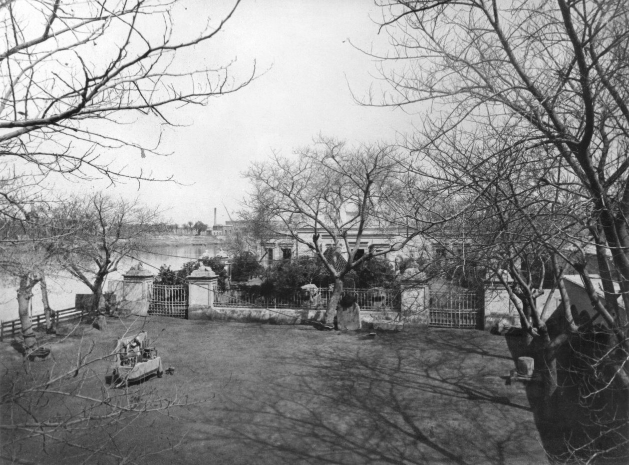 Näkymä Boulaq-museoon Auguste Mariette Beyn (1821-81) pubin Album du Musee de Boulaqista. Moures et Cie, Kairo, 1872 tekijältä French Photographer