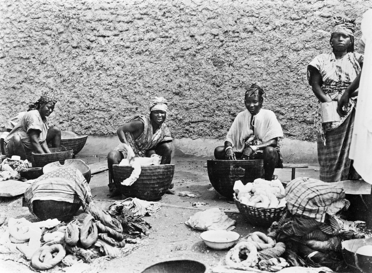 Pesu, Senegal, noin 1900 tekijältä French Photographer