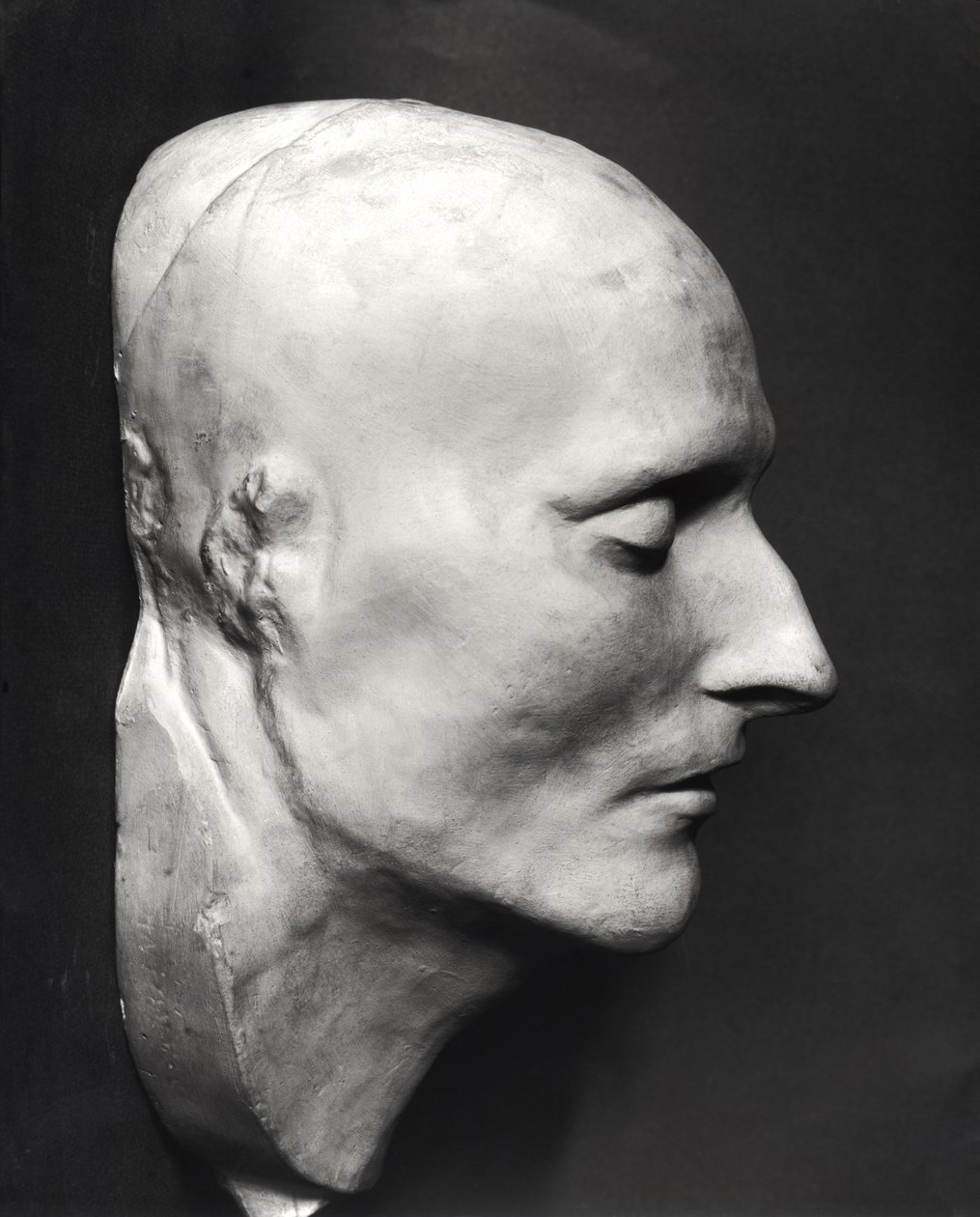 Napoleon Bonaparten (1769-1821) kuolemanaamio (kipsi) tekijältä French School