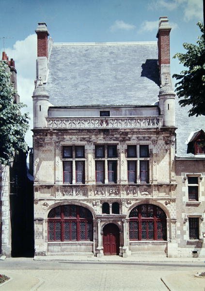 Näkymä Hotel de Villelle, rakennettu 1526-28 tekijältä French School