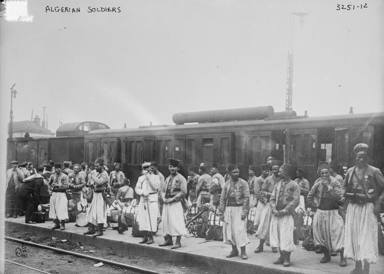 Algerian sotilaat, 1914-15 tekijältä French Photographer