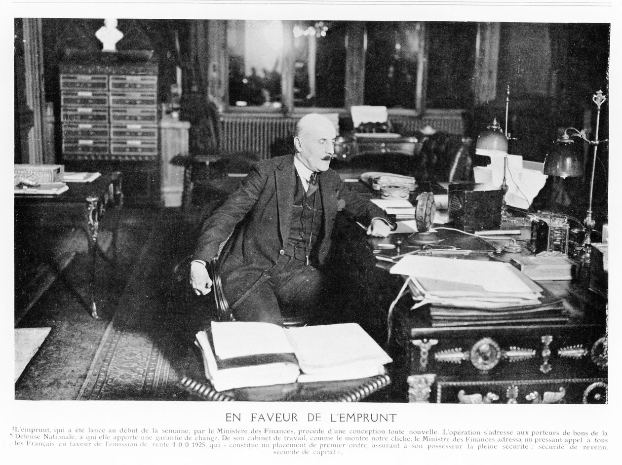Joseph Caillaux puhui radiossa vuonna 1925, Le Monde Illustrésta, 1925 tekijältä French Photographer