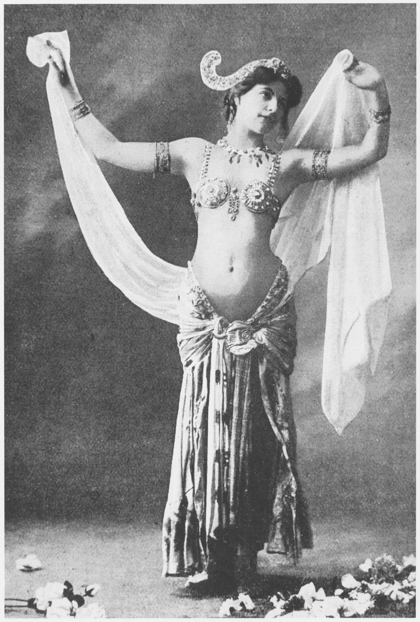 Mata Hari, n. 1905 tekijältä French Photographer