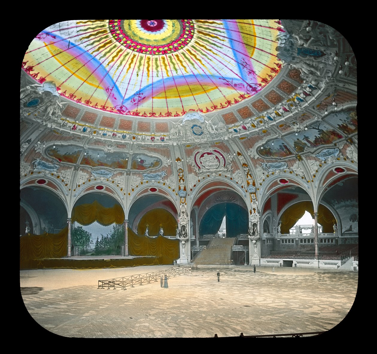 Pariisin näyttely: Salle des Fetes, 1900 (lyhtymäki) tekijältä French Photographer