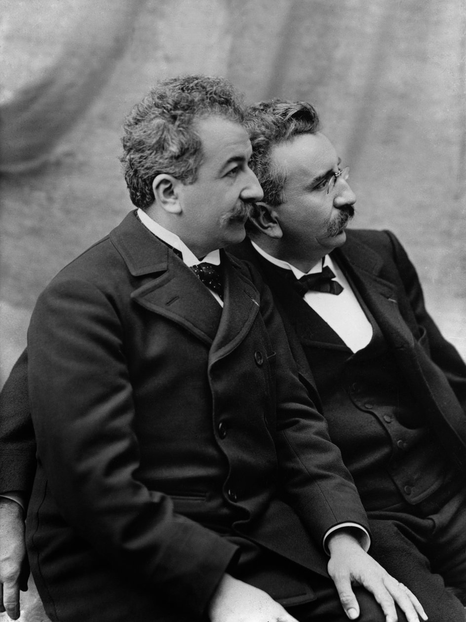 Muotokuva Auguste (1862-1954) ja Louis Lumiere (1864-1948) noin 1920 (kuva). tekijältä French Photographer