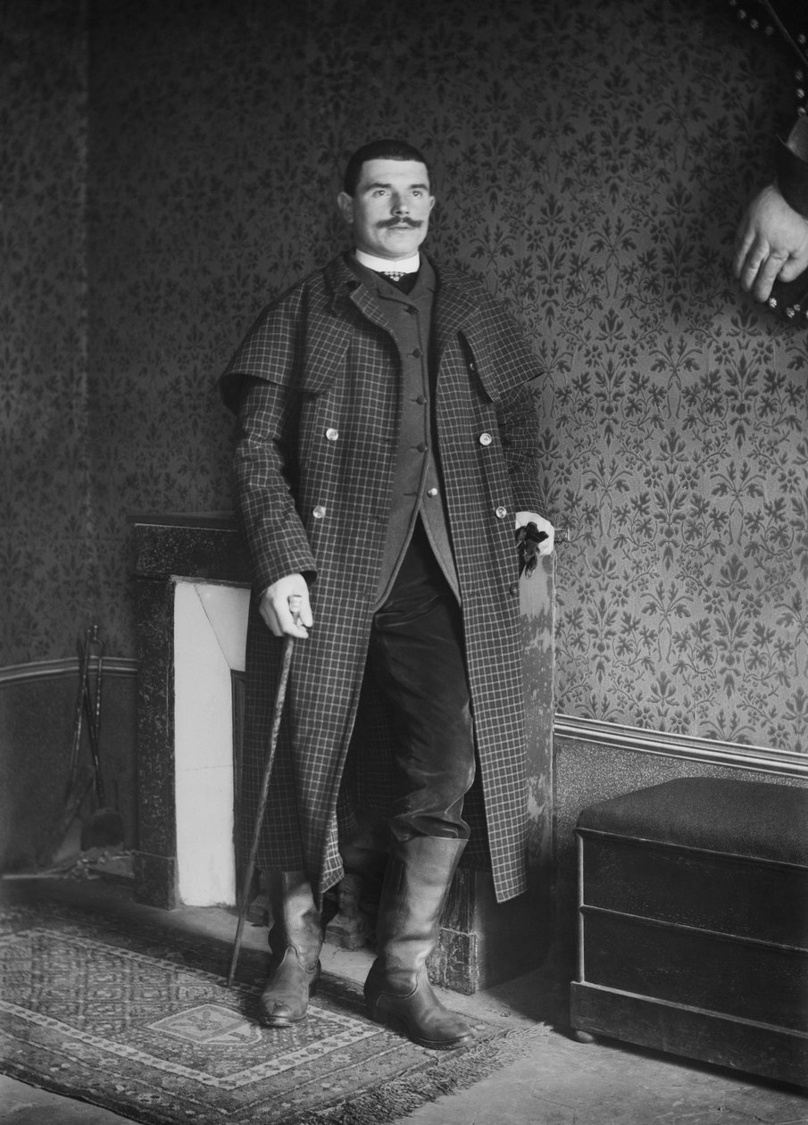 Miehen muotokuva, Bourmontin alue Haute-Marnessa (Haute Marne), noin 1880. Valokuvaus. Ducos kokoelma. tekijältä French Photographer