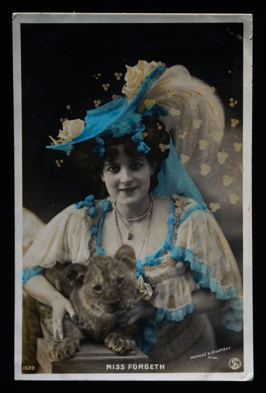 Tamer Miss Forgeth, n. 1910, postikortti, Ranska, 1900-luku tekijältä French Photographer