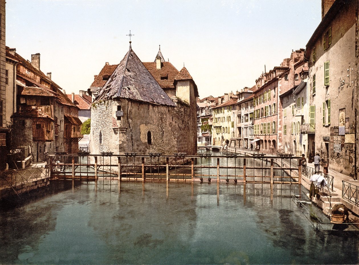 Palais de lIsle Thiou-kanavalla, Annecy, 1890-1900 tekijältä French Photographer