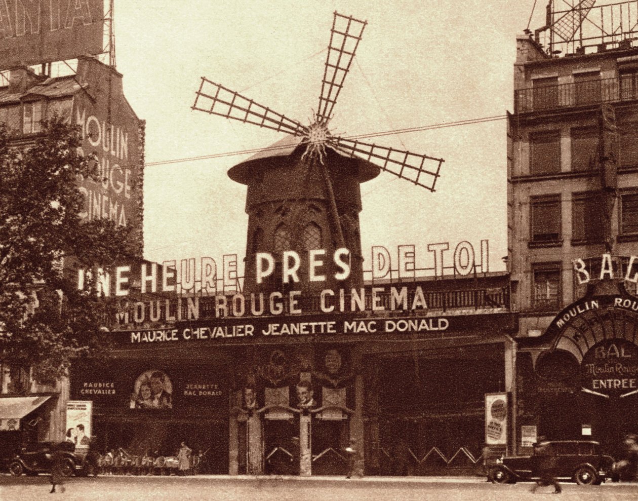 Kabaree ja elokuvateatteri "Le Moulin Rouge" Pariisissa tekijältä French Photographer