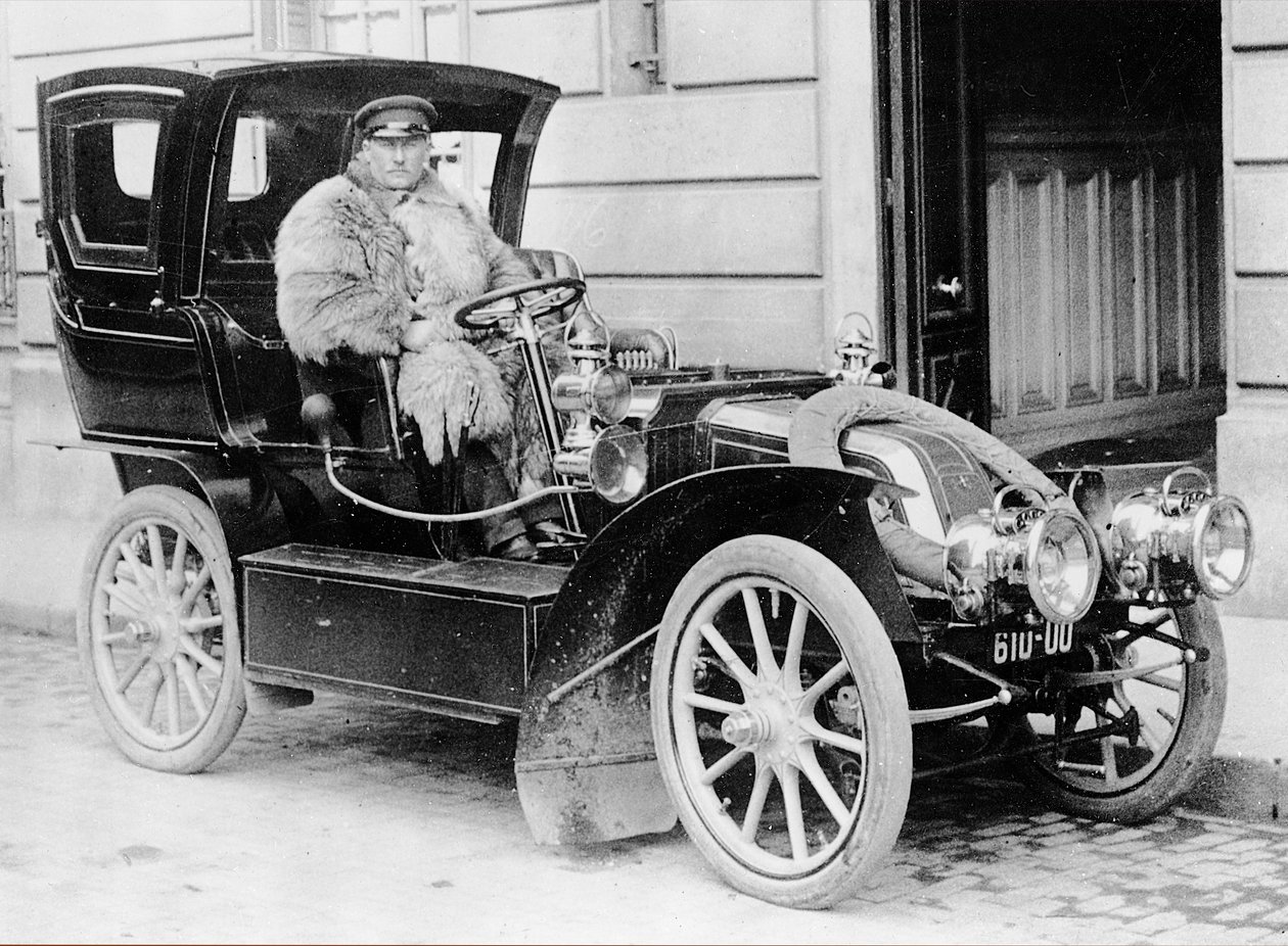 Vicart-auto, noin 1905 tekijältä French Photographer