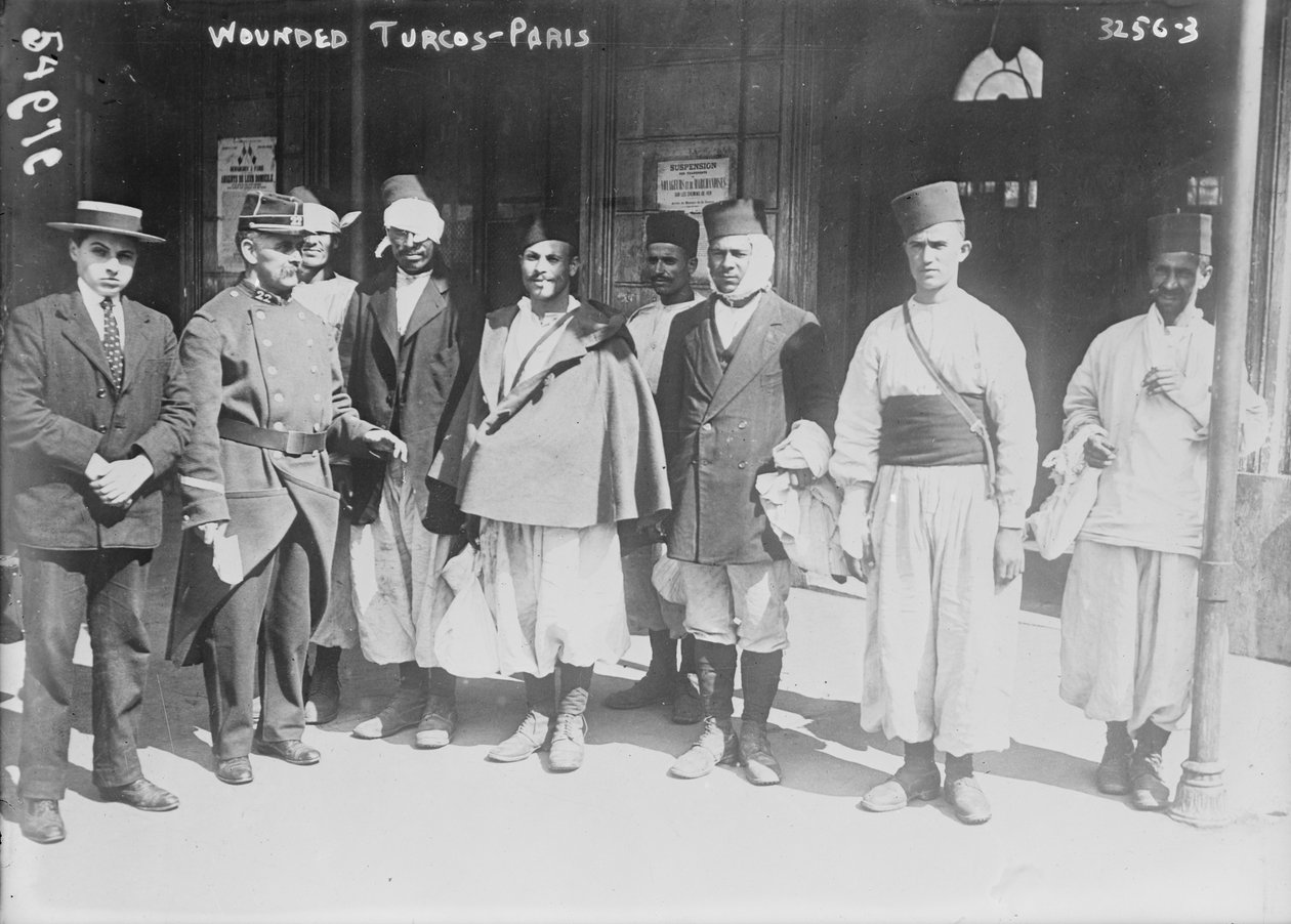 Haavoittunut Turcos Pariisissa, 1914 tekijältä French Photographer