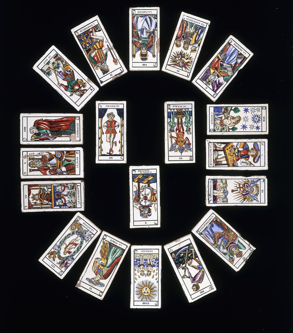 Ranskalainen kivitavaralevypaneeli, koristeltu Marseillen Tarot-korttipakassa, 1900-luku tekijältä French School