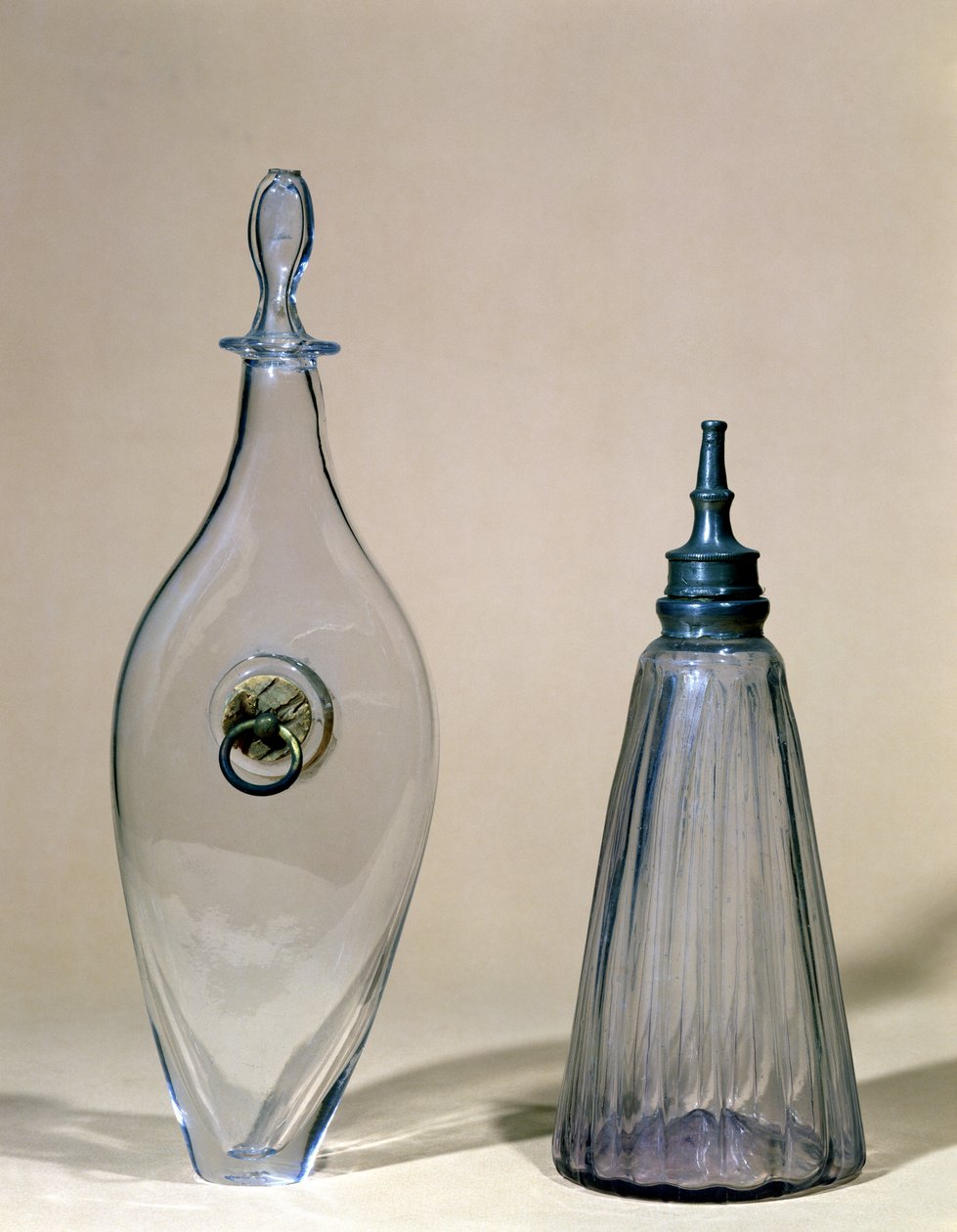 Tuttipullot, 1700-1800-luku (lasia) tekijältä French School
