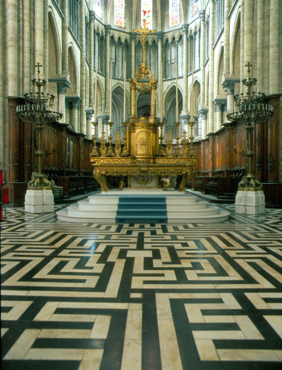 Cathedrale de Saint Omer (pohjoinen 59): alttari ja labyrintti. tekijältä French School